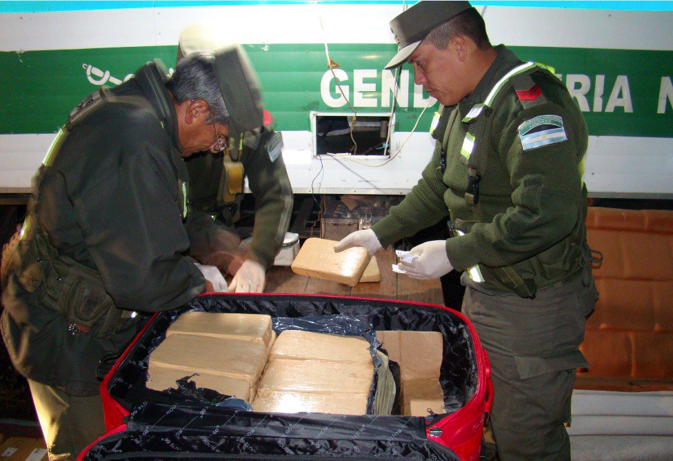 Entre Ríos: Los detienen con más de 90 kilos de marihuana en dos ómnibus | Actualidad