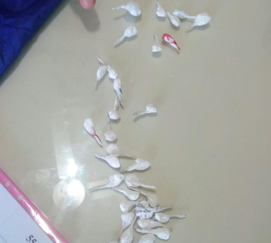 Escándalo en Tucumán: descubren a una alumna con 32 dosis de cocaína en el colegio | Actualidad