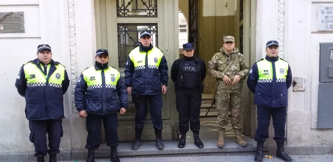 Quiso votar con el DNI del hermano y tuvo problemas con la policía | Elecciones 2019