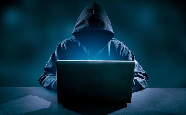 Hackearon datos de la Policía Federal y el twitter de Prefectura | Actualidad
