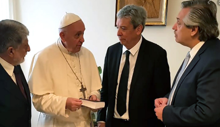 El Financial Times dice que el Papa alentó la reconciliación de Alberto Fernández con Cristina | Política
