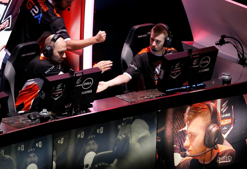 Millonarios, con su salud en riesgo: la otra cara de los profesionales de los videojuegos | Tecno