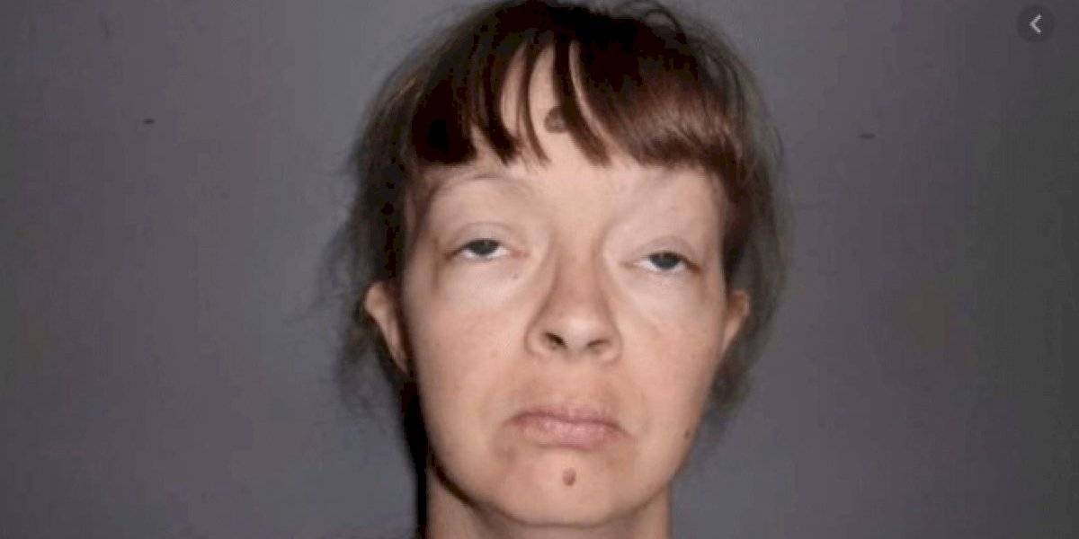 Horror: detuvieron a una mujer que le daba de comer a sus hijos excremento de perro | Internacionales