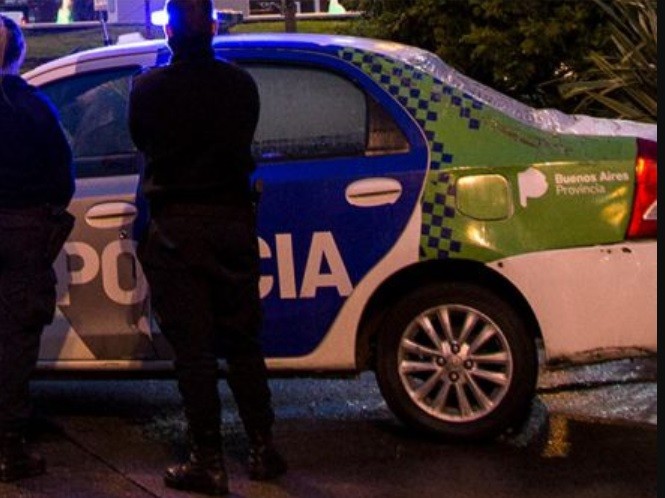 Adrogué: entraron a robar a la casa de un coleccionista de armas, le dieron una paliza y quedó internado | Actualidad