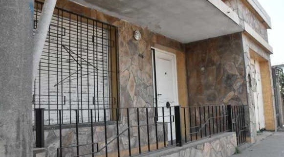 En un geriátrico los abuelos estaban con sarna, golpeados y dormían en el suelo | Actualidad