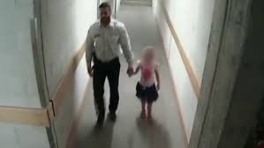 Video escalofriante: así se llevó una nena para abusarla el guardia de seguridad de un shopping | Internacionales