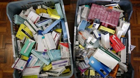 Campaña solidaria: juntan medicamentos para quienes no los pueden comprar | Actualidad