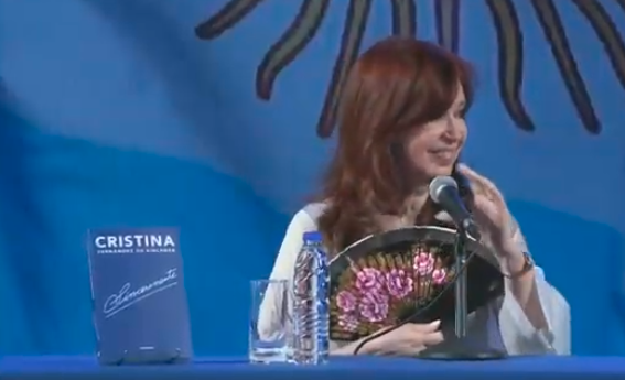 Cristina sigue en campaña: presenta su libro en Misiones | Elecciones 2019