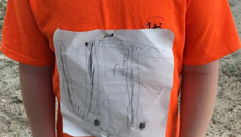 Le hicieron bullying por dibujarse la camiseta de su equipo y ahora el diseño se vuelve oficial | Redes