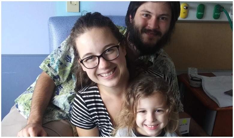 Suspendieron la quimioterapia de su hijo de 4 años para tratarlo con terapias alternativas: le quitaron la custodia | Internacionales