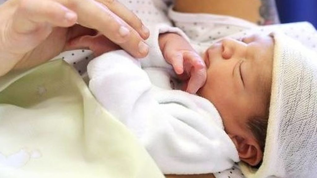 Una pareja no informa el sexo de su bebé de 17 meses a nadie para evitar "la discriminación de género" | Internacionales