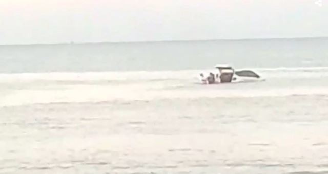Misterio: apareció un auto en el Río de la Plata | Actualidad