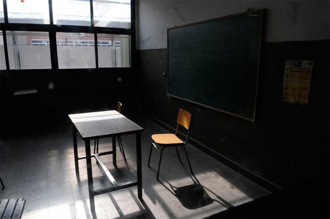 Denuncian a un docente por golpear y querer ahorcar a un alumno | Actualidad