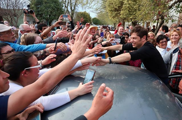 ¿En cuántos autos viaja Kicillof para sus actividades de campaña por la Provincia de Buenos Aires? | Elecciones 2019