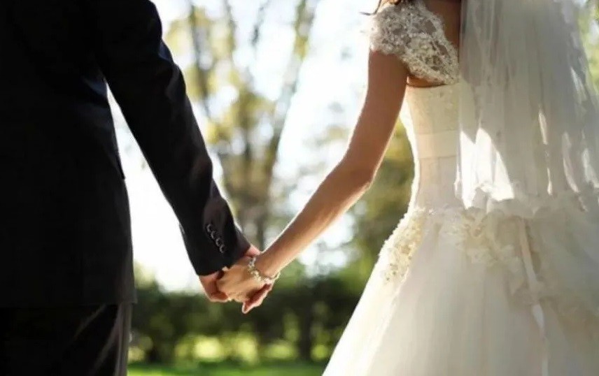 Una mujer encontró a su prometido violando a una de las damas de honor dos días antes de la boda | Internacionales