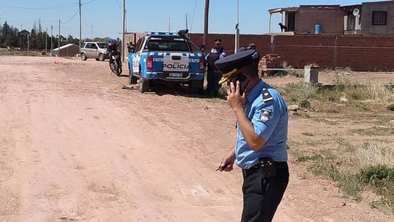 Una mujer policía asesinó a su pareja de un tiro en el cuello | Actualidad