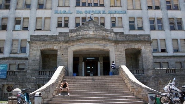 Una mujer víctima de violencia de género se internó en un hospital: llevó todos sus ahorros, que ahora reclama su esposo | Actualidad