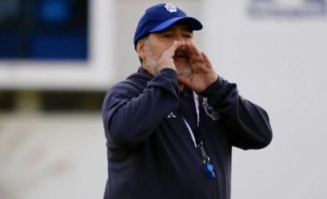 La irónica arenga de Maradona: "Estamos para jugar con el PAMI" | Deportes
