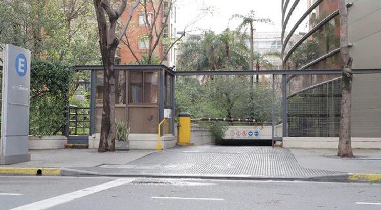 Una mujer fue baleada por su ex pareja cuando entraba a un hotel en Puerto Madero | Actualidad