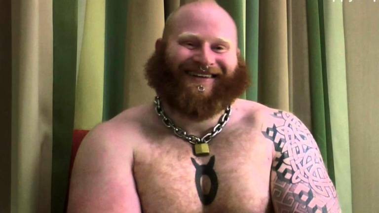 Un joven murió al inyectarse silicona en el pene por pedido de sus cinco novios | Curiosidades