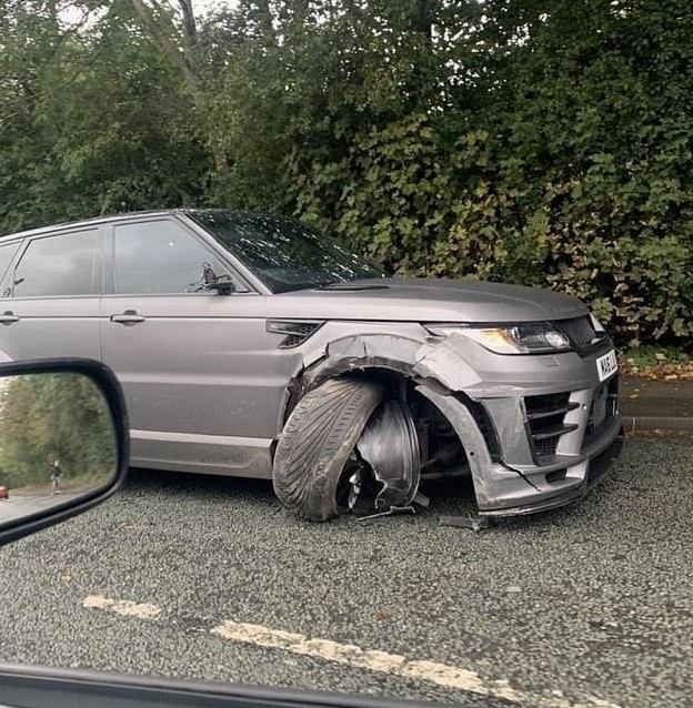 El Kun Agüero tuvo un accidente con su camioneta | Deportes