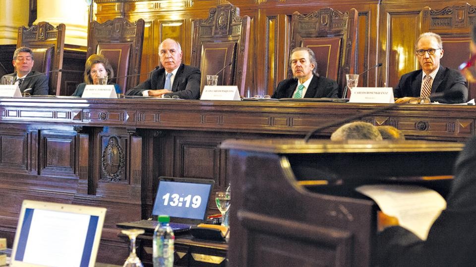 La Corte Suprema desestimó el pedido del Gobierno por las rebajas del IVA y Ganancias | Política