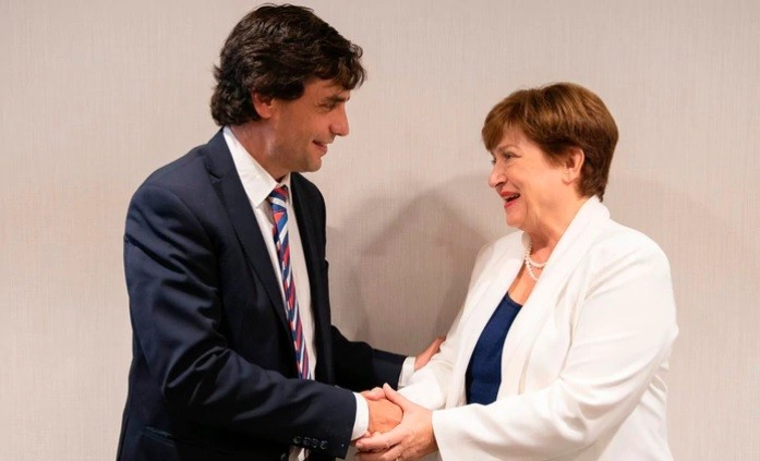 Lacunza dijo que Argentina tienen un problema de liquidez, no de solvencia | Política