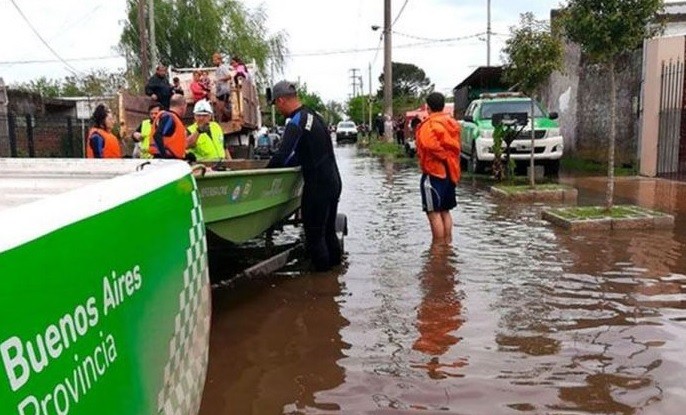 El agua baja pero aún quedan 3 mil evacuados en La Matanza y Esteban Echeverría | Actualidad