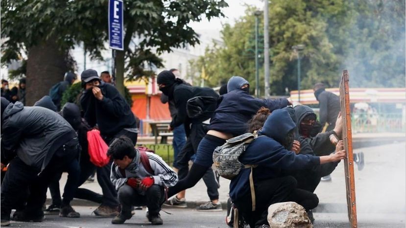 Ascienden a 13 los muertos en Chile durante la masivas protestas en todo el país | Internacionales