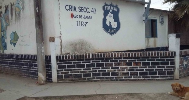 Tres presos se fugaron por la puerta principal de una comisaría | Actualidad