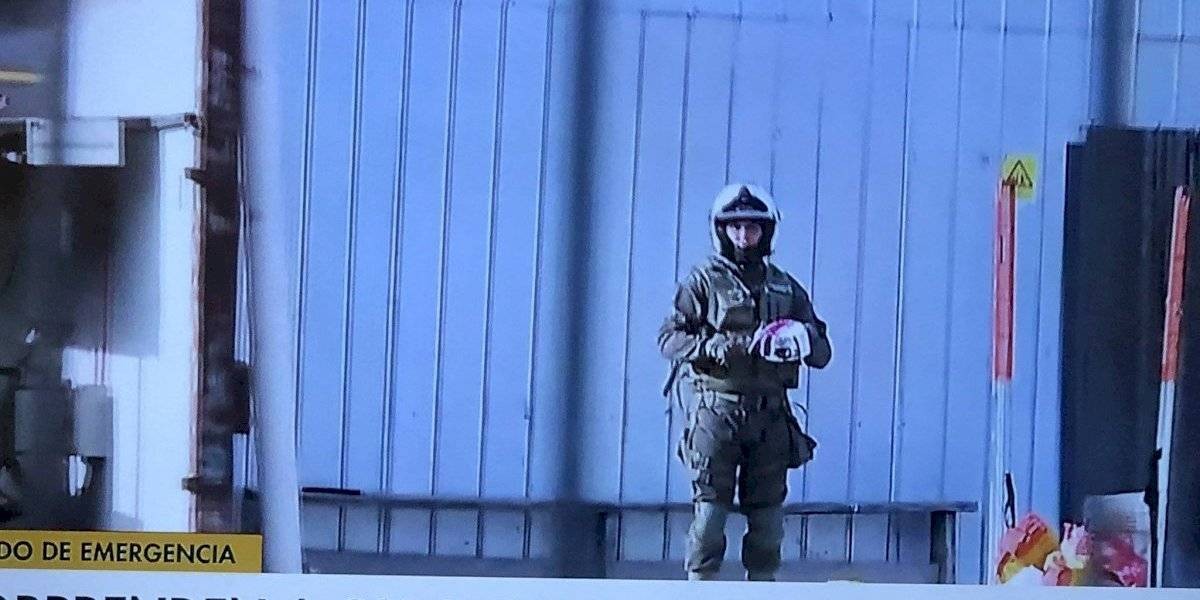 Video: el carabinero que agarra una cacerola y se suma a las protestas en Chile | Internacionales