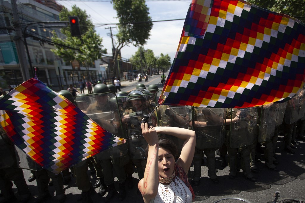 Denunciaron abusos sexuales de carabineros a mujeres durante el toque de queda | Internacionales