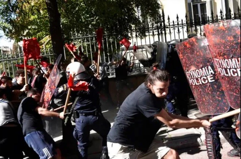 Grecia: protestas contra la "ley escoba" que reduce los derechos de los trabajadores | Internacionales