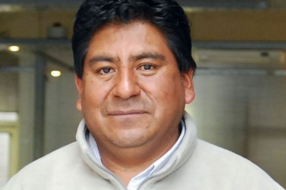 Un ex intendente de Catamarca fue detenido por repartir boletas en la fila para votar | Actualidad