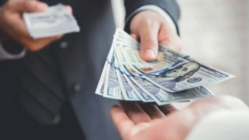 Más límites para la compra de dólares: ¿quiénes quedan exceptuados del cepo? | Economía