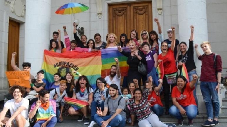 Es ley en Santa Fe el cupo para personas trans, travestis y transgénero en empleos públicos | Política