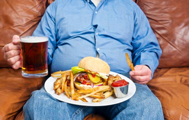 La trombosis, que provoca infartos y ACV, es casusada por el tabaco, alcohol y la obesidad | Actualidad