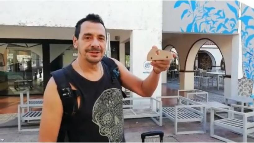 El saludo de Mollo, y un enorme proyecto de mil autitos, mil intervenciones artísticas para mil chicos | Espectáculos