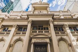 El Banco Central empezó a emitir pesos para cubrir el déficit | Economía