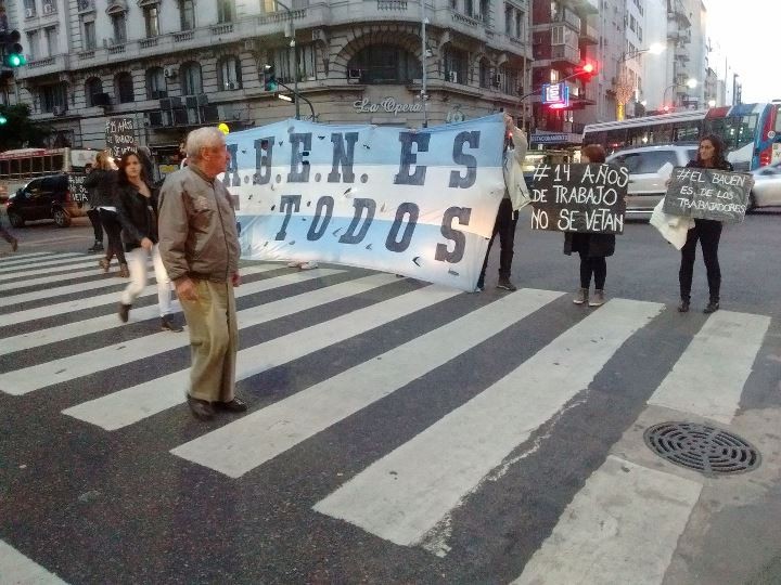 Trabajadores del Hotel Bauen resisten desalojo | Actualidad