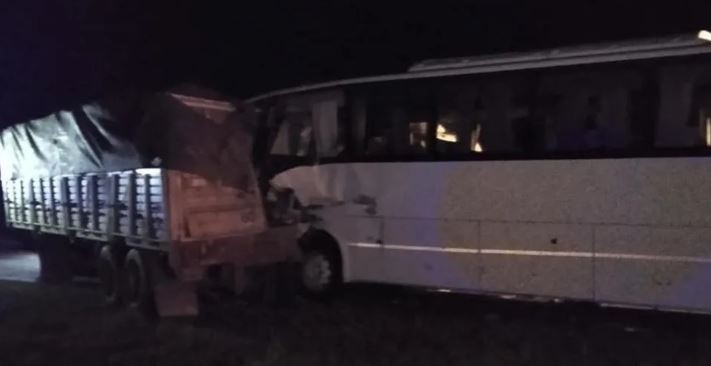Chocó un micro que trasladaba a jugadores de Sportivo Barracas: un muerto y 22 heridos | Actualidad