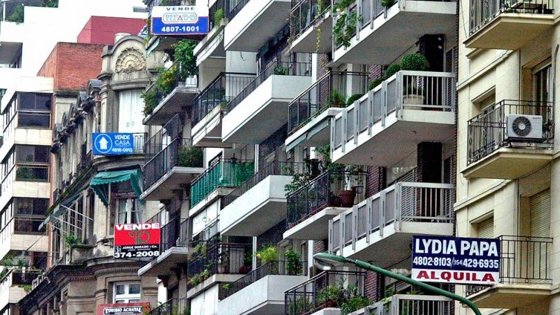 Preparan un plan para aliviar las deudas de familias con créditos UVA | Política