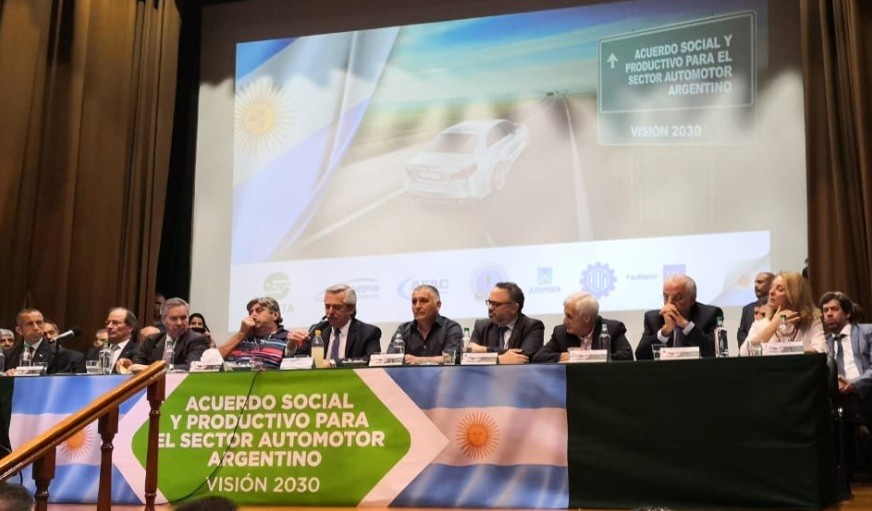 Alberto Fernández en SMATA: lanza el Plan Estratégico Automotor con Acuerdo Social y Productivo | Política