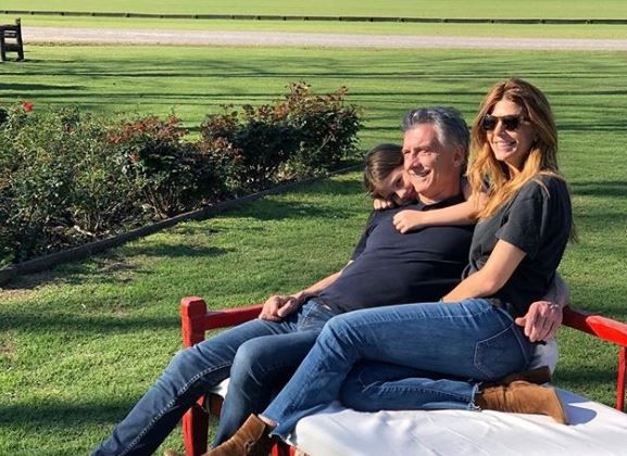 Juliana Awada compartió una postal navideña de la familia Macri | Redes