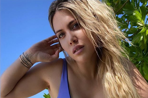 Wanda Nara en modo verano: fotos sin maquillaje, escote profundo y colaless | Espectáculos