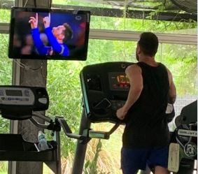 Mientras entrena, Messi analiza sus propios goles | Deportes