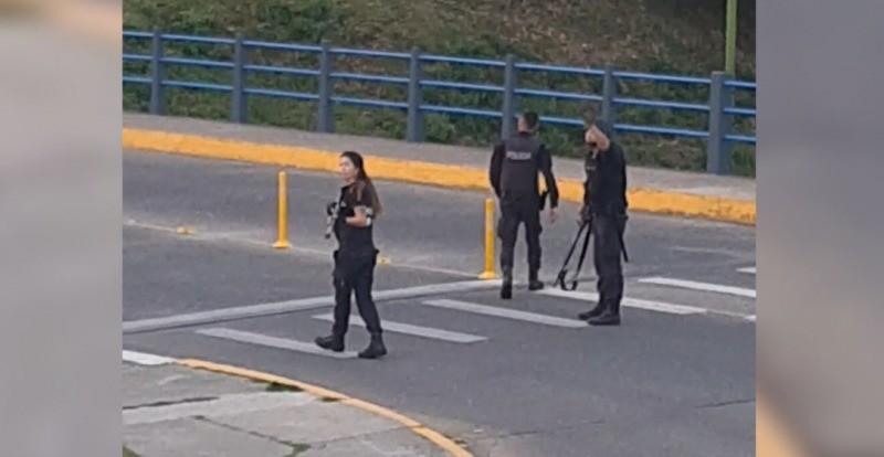 VIDEO: policías dispararon balas de goma por la espalda a un grupo de jóvenes | Actualidad