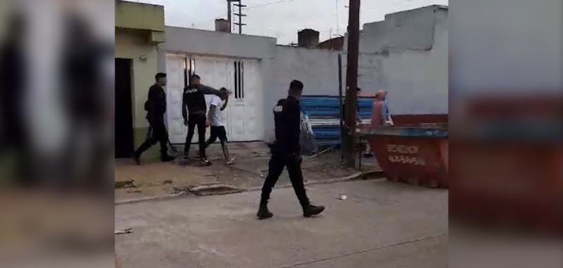 Olavarría: un policía golpeó a un joven a la salida de un boliche | Actualidad