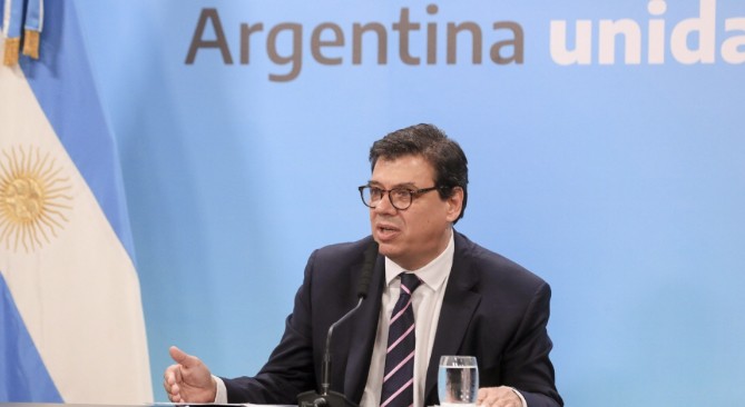 El Gobierno oficializó el aumento para privados: $4000 en dos cuotas | Política