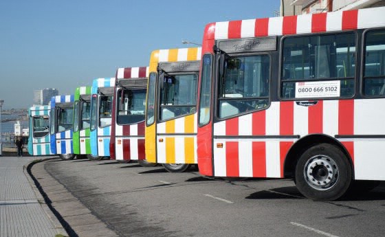 Colectiveros cortaron calles en Mar del Plata para reclamar aumento en el boleto | Actualidad